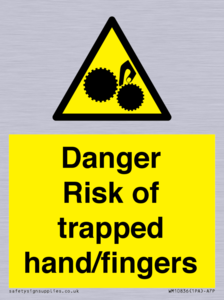 Danger Risk of trapped hand/fingers